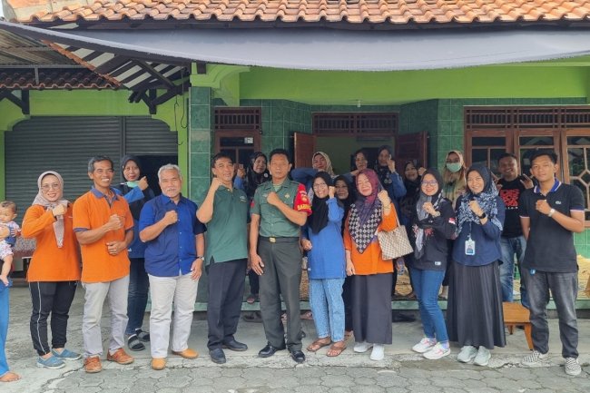 PANTAU TINGKAT KEHADIRAN BALITA DI POSYANDU, TPPS KECAMATAN WEDI KUNJUNGI LANGSUNG POSYANDU DI DESA KALITENGAH