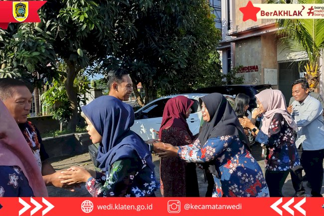 Usai Apel Pagi, Keluarga Besar Kecamatan Wedi Gelar Halal Bihalal Penuh Keakraban